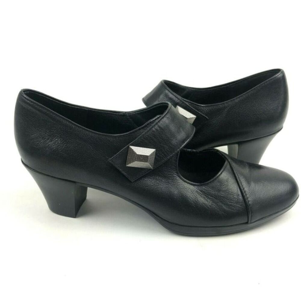 Munro Leann Black Comfort Pump 8